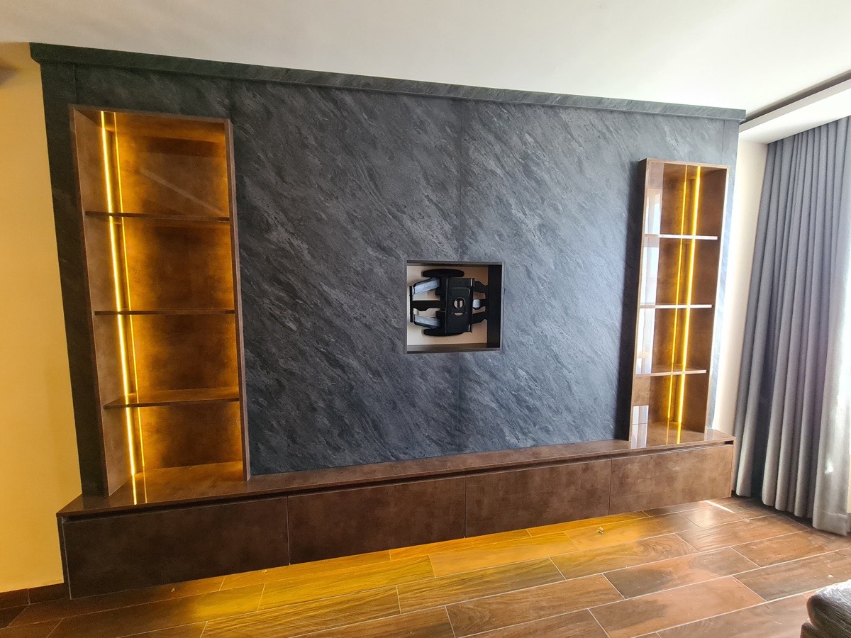 Cocina integral La Primavera con estilo tradicional renovado y tecnología moderna